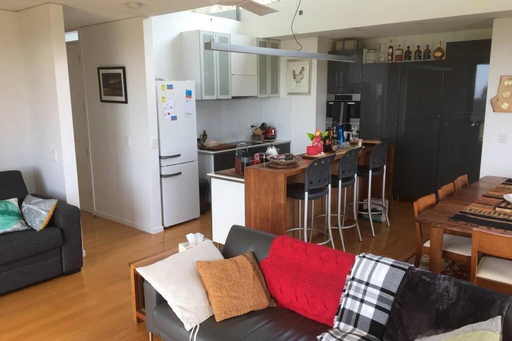 Вилла The Orange House Premaydena Экстерьер фото
