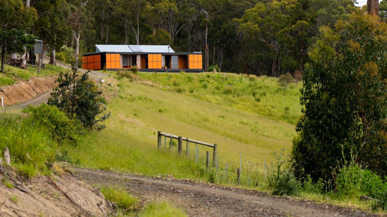 Вилла The Orange House Premaydena Экстерьер фото